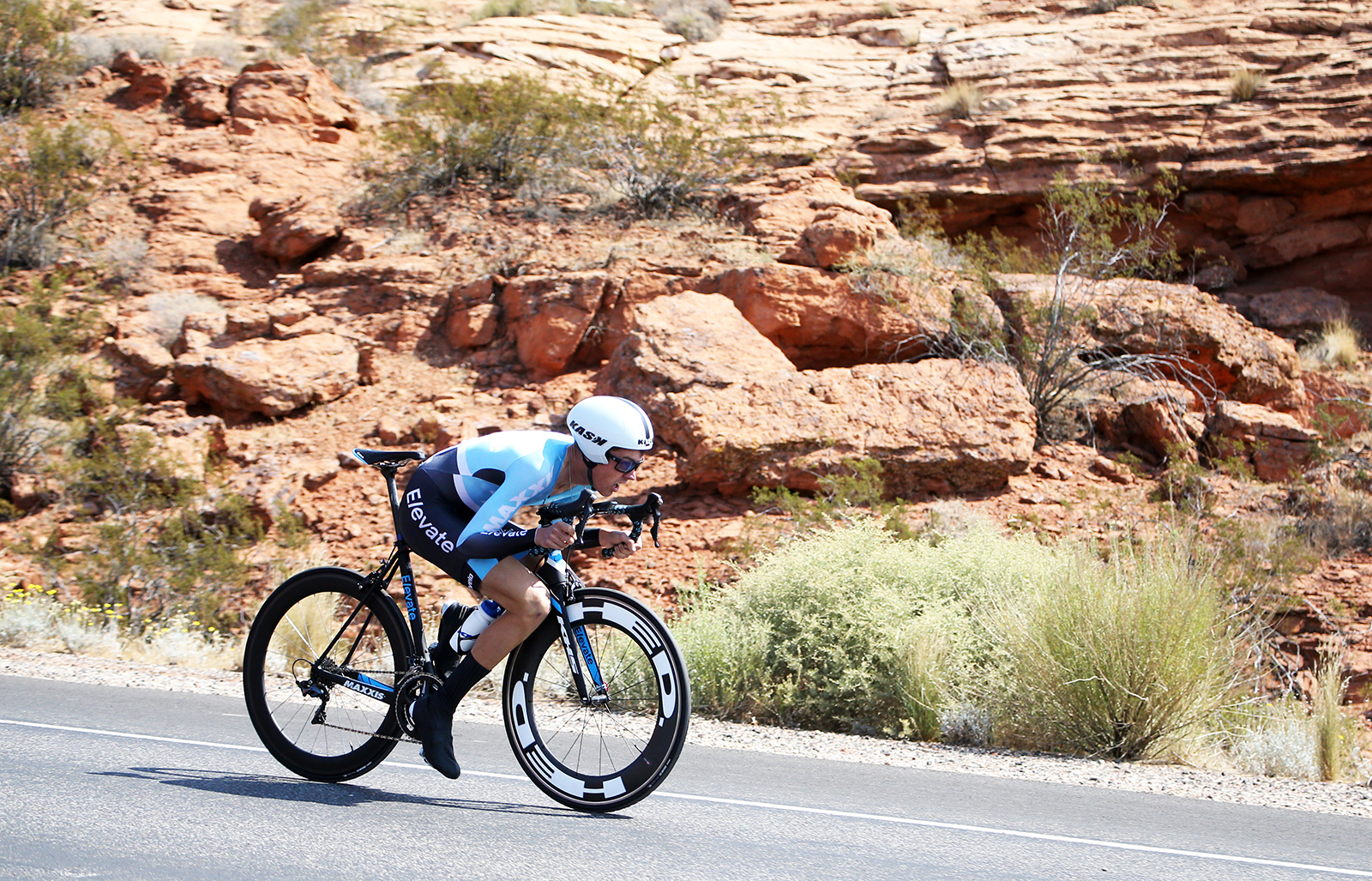Red rock. 2018 Tour of Utah Team Prologue, August 6, 2018, St. George, Utah. Photo by Cathy Fegan-Kim, cottonsoxphotography.net