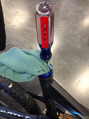 Seat-tube cleaning
