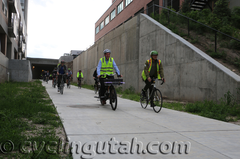 Mayor McAdams and Mayor Becker lead out the 2015 Mayor's Bike to Work Day at the new Sugarhouse Draw on the PRATT Trail. Photo by Dave Iltis