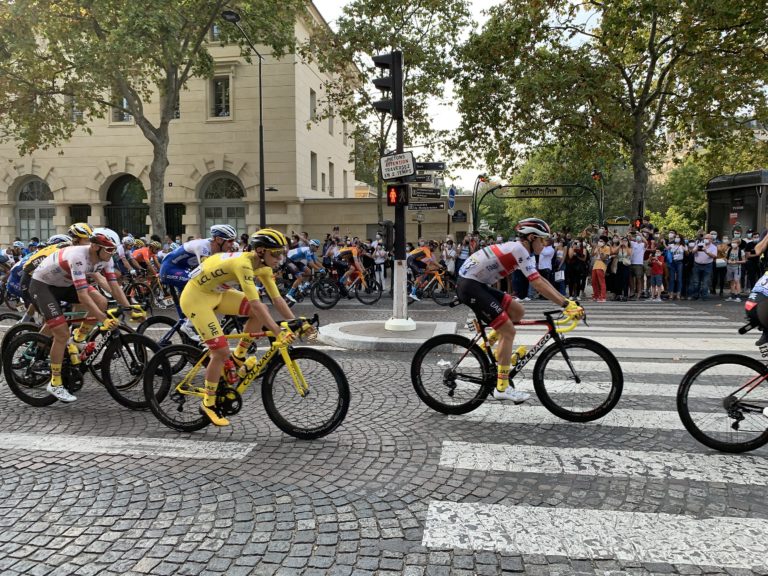 Tour de France: How many calories will the winner burn?