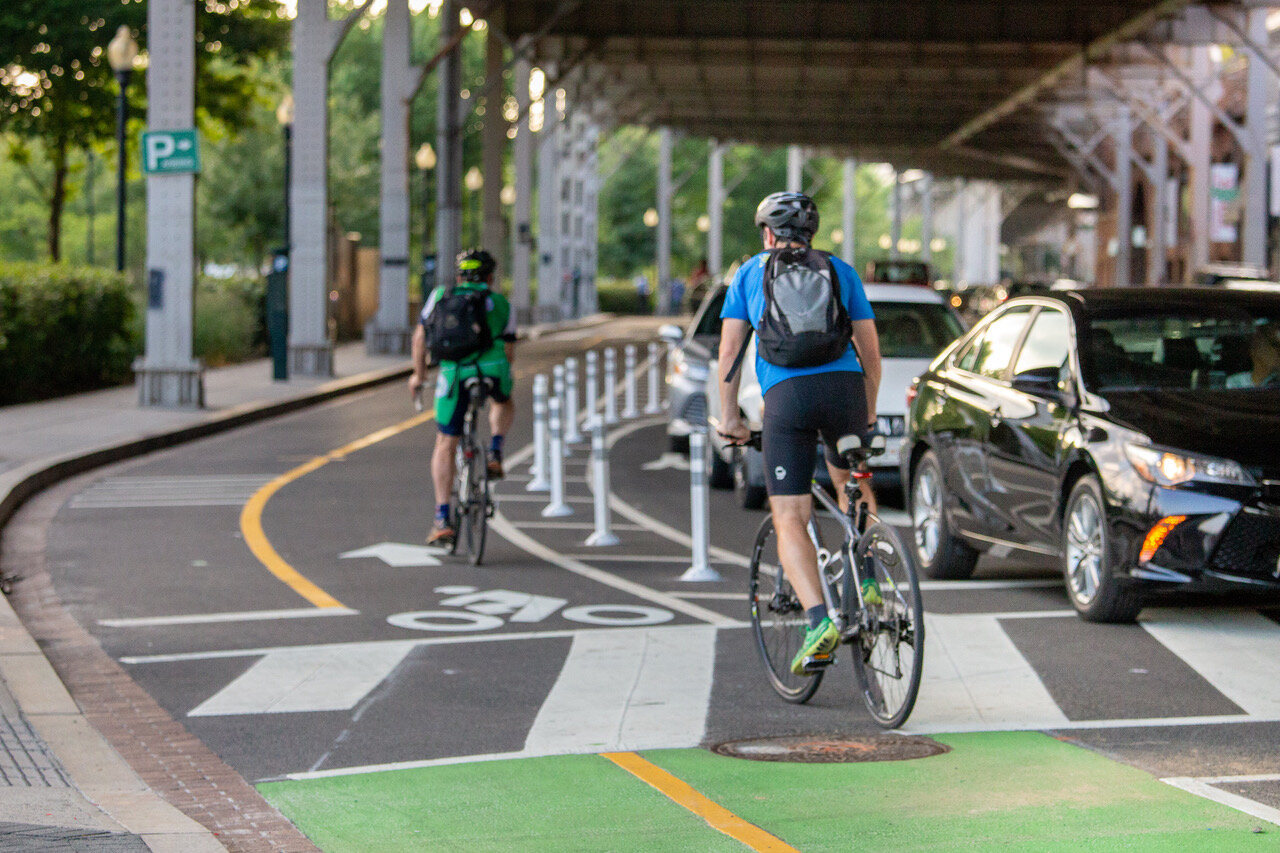 Study: Flexible Posts for Separated Bike Lanes Reduce Cyclist Crashes