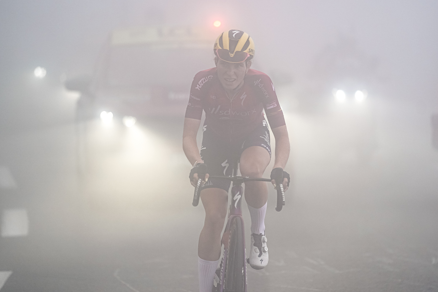Tour de France Femmes Stage 7: Vollering Takes Her Climbing Crown on Tourmalet